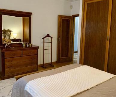 Porto de Mos House | Casa Vista para a Serra