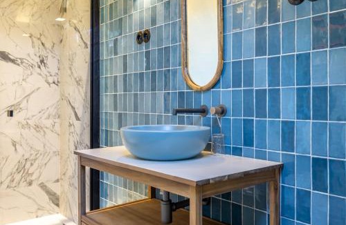 Serta House | Quinta Revira Volta