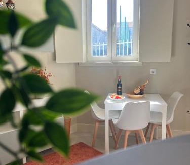 Bonfim Villa | Cosy HouseTypical Space in Porto by Su e Luís