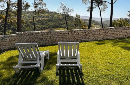Evora de Alcobaca House | Mountain View 2 Bedroom Chalet