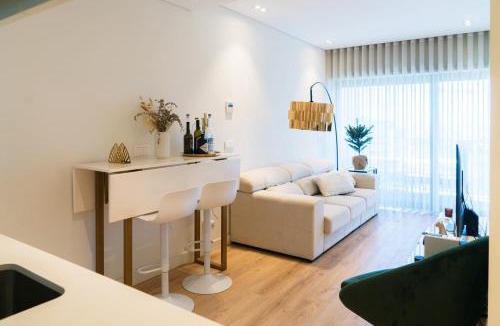 Campanha Apartment | Studio w/Balcony, Pool & Gym | Antas by Host Wise