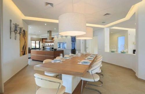 Vilamoura Villa | Contemporary Vilamoura Villa Stunning Open Plan Design Villa Azure Elegance
