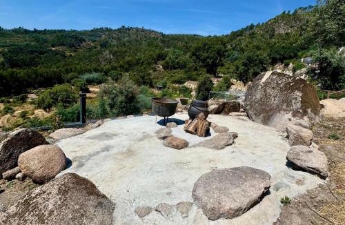 Castelo Branco Ski Chalet | Gardunha Stone