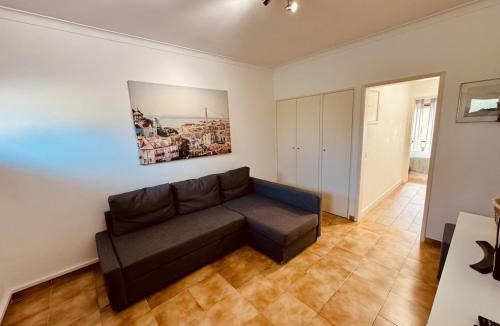Carcavelos Apartment | The Crow Seaside I