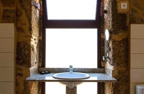 Seia House | Matias Nature - Raízes da Vinha - Boutique Mountain Stay in Serra da Estrela, Seia