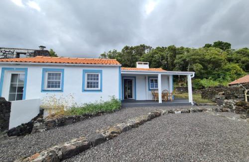 Sao Caetano Villa | Casa da Mãe - Entre o Pico e a Maré