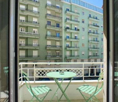 Sao Jorge de Arroios Apartment | Downtown Stylish Apartment