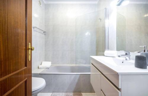 Guimaraes Apartment | Apartamento Lobo