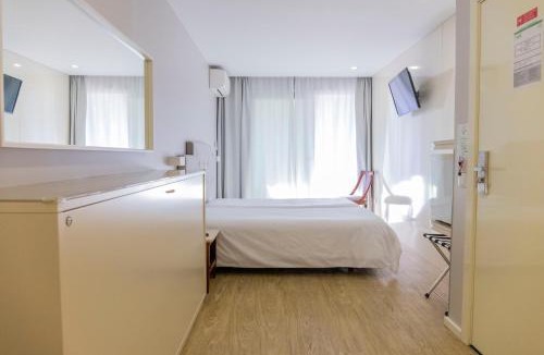 Povoa De Varzim Hotel | Hotel Avenida