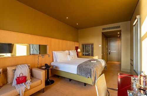 Campanha Hotel | Pestana Palacio do Freixo, Pousada & National Monument - The Leading Hotels of the World