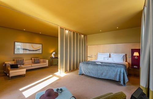 Campanha Hotel | Pestana Palacio do Freixo, Pousada & National Monument - The Leading Hotels of the World