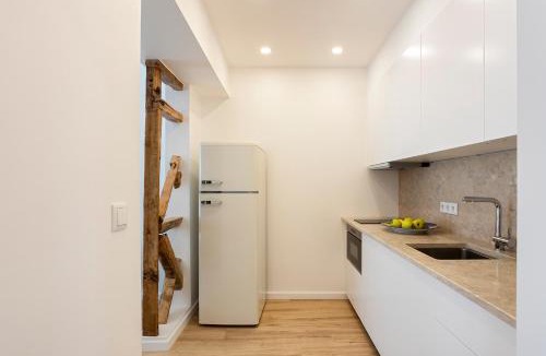 Misericordia Apartment | 54 Santa Catarina Apartments