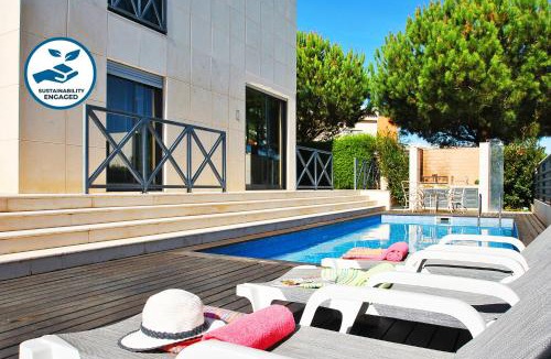 Santa Eulalia Villa | Villa Paraty - Piscina e BBQ, perto da Strip - Albufeira