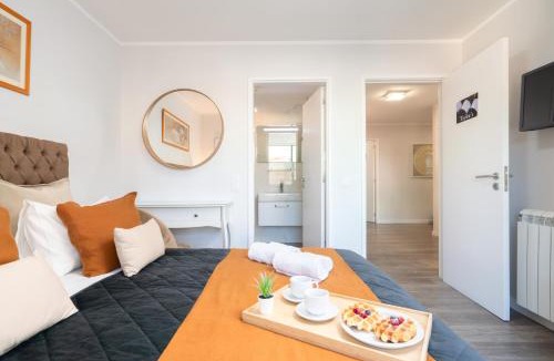 Vila Nova de Gaia Apartment | Host Wise - Elegant Spacious Flat w Balcony - Ace Location