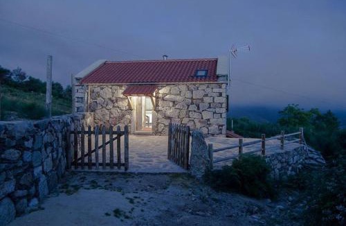 Moncao House | Cardenha da Bessada