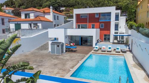 Ponta Delgada Villa | Azores Dreams - Sea View House