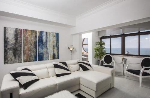 Santa Engracia Apartment | D Loft River