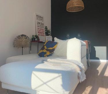 Amadora Apartment | Lisbon, renovated T2 apartment Portas de Benfica
