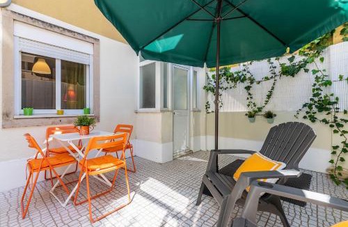Alto do Pina Apartment | ALM- Spacious. Sunny. Patio. Quiet area. FAST WIFI