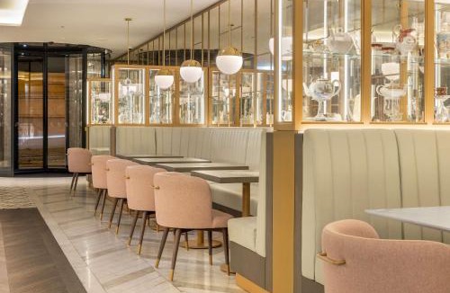 Santos Hotel | The Emerald House Lisbon - Curio Collection By Hilton