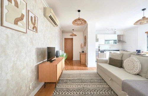 Benfica Apartment | Apartment with Private Terrace & Car Garage
