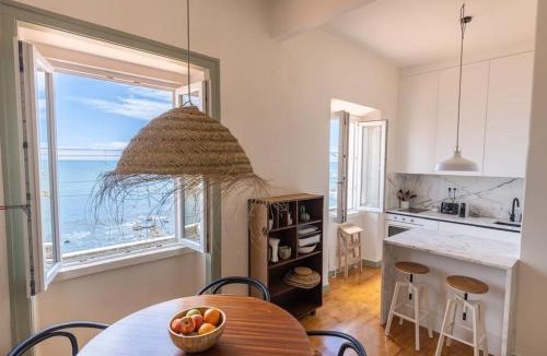 Estoril Apartment | Monte Estoril Train Station - Seaside Apartment