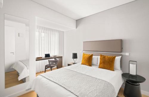 Sao Sebastiao da Pedreira Apartment | AAA23 by Mirabilis
