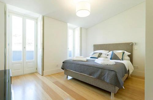 Alfama Apartment | FLH Mouraria Art Apartment with Pool