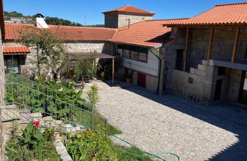 Guardizela House | Quinta do Pinheiro