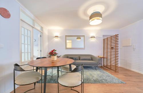Alfama Apartment | Amazing Terrace and Riverview in Historical Lisbon