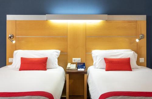 Paco De Arcos Hotel | Holiday Inn Express Lisbon-Oeiras by IHG