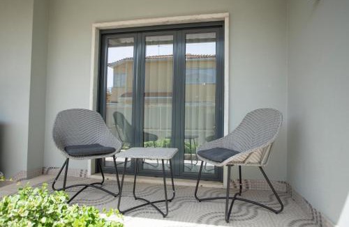 Parede Villa | Meriteluna Beach