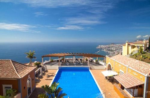 Sao Goncalo Resort | Balancal Apartments and Villas Palheiro Village by Holiday Rental Madeira