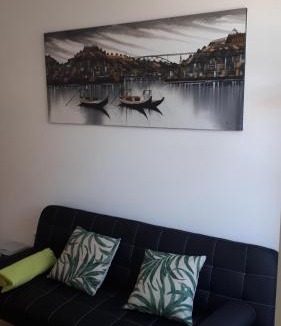 Campanha Apartment | TMB (Train/Metro& Bus) Oporto Station House