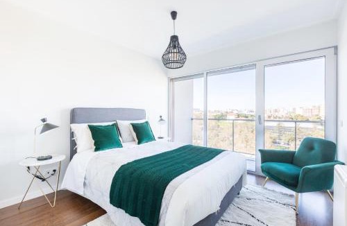Parque das Nacoes Apartment | Amazing Flat - Pool and Parking