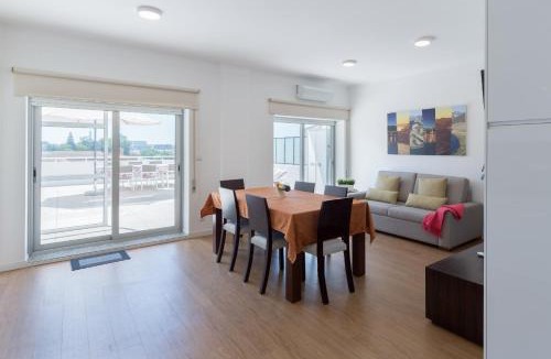 Santa Marinha Apartment | Host Wise - Annas Flats II