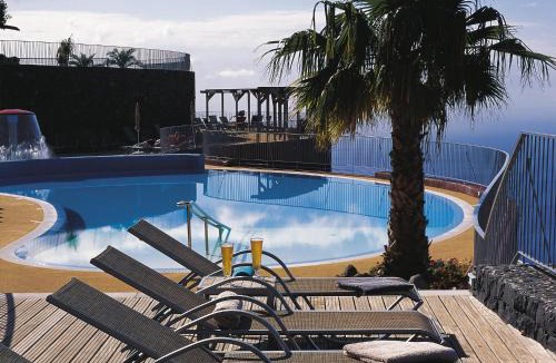 Camara de Lobos Resort | Village Cabo Girao