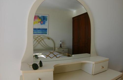 Santiago House | Lá em Cima