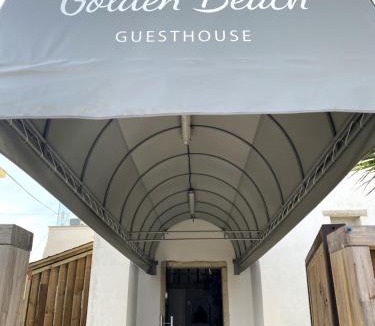 Praia de Faro House | Golden Beach Guest House & Rooftop Bar