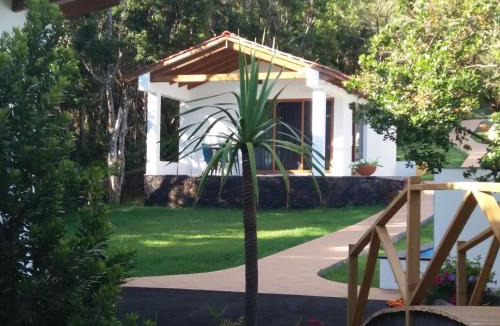 Urzelina House | Villas Casteletes
