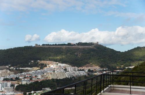 Santiago Apartment | Apartment with a stunning view over Sesimbra