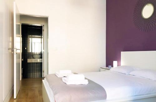 Alfama Apartment | Sunny 3BDR Apartment in Graça by LovelyStay