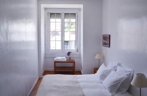 Santos Apartment | Family Apartment by the River