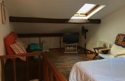 Misericordia Apartment | Flat with Terrace in Adamastor