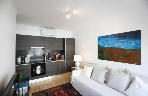 Sao Sebastiao da Pedreira Apartment | Central Lisbon Luxury Apartment