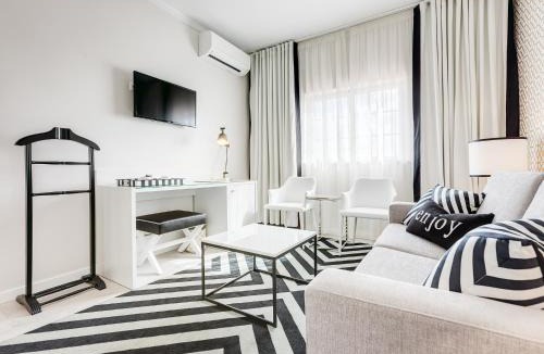 Marinha Grande Hotel | Hotel Cristal Marinha