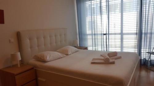 Parque das Nacoes Apartment | The Galley