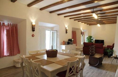 Juromenha House | Casas de São Lázaro