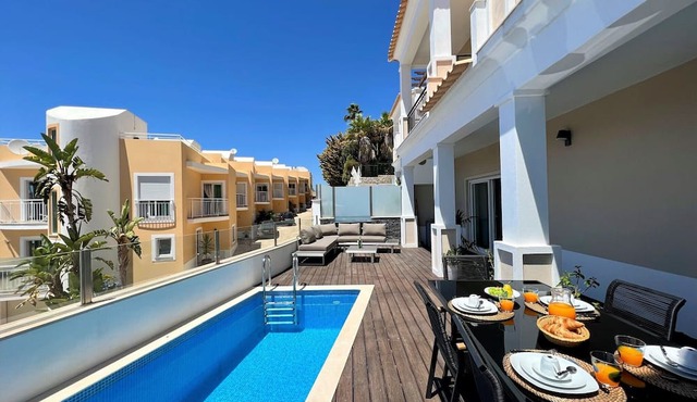 Albufeira Deluxe Residence With Pool in Albufeira