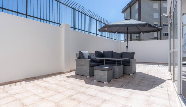 Terrace Beach Apartment by Rent4All Figueira da Foz in Figueira da Foz